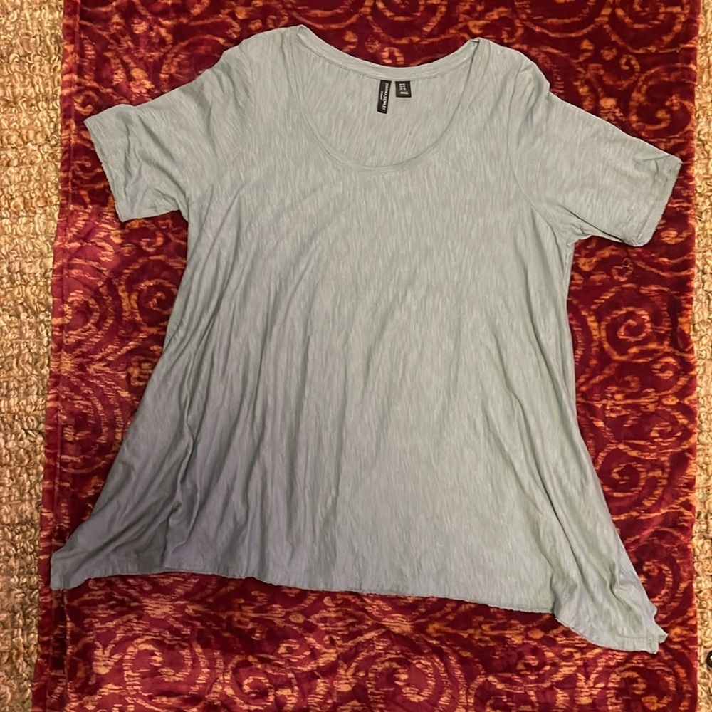 Cynthia Rowley short sleeved flared top size 1X - Picture 4 of 4